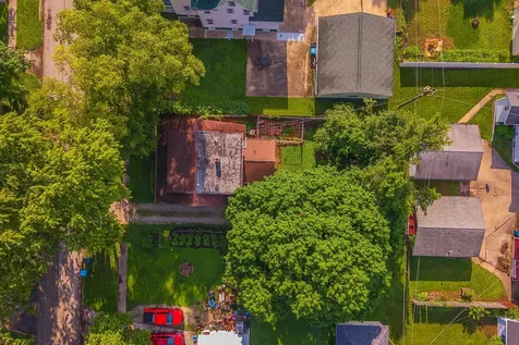 216 East Elmwood Street Pontiac IL 61764