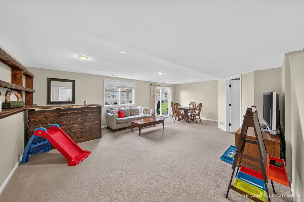 11149 Douglas Avenue Huntley IL 60142