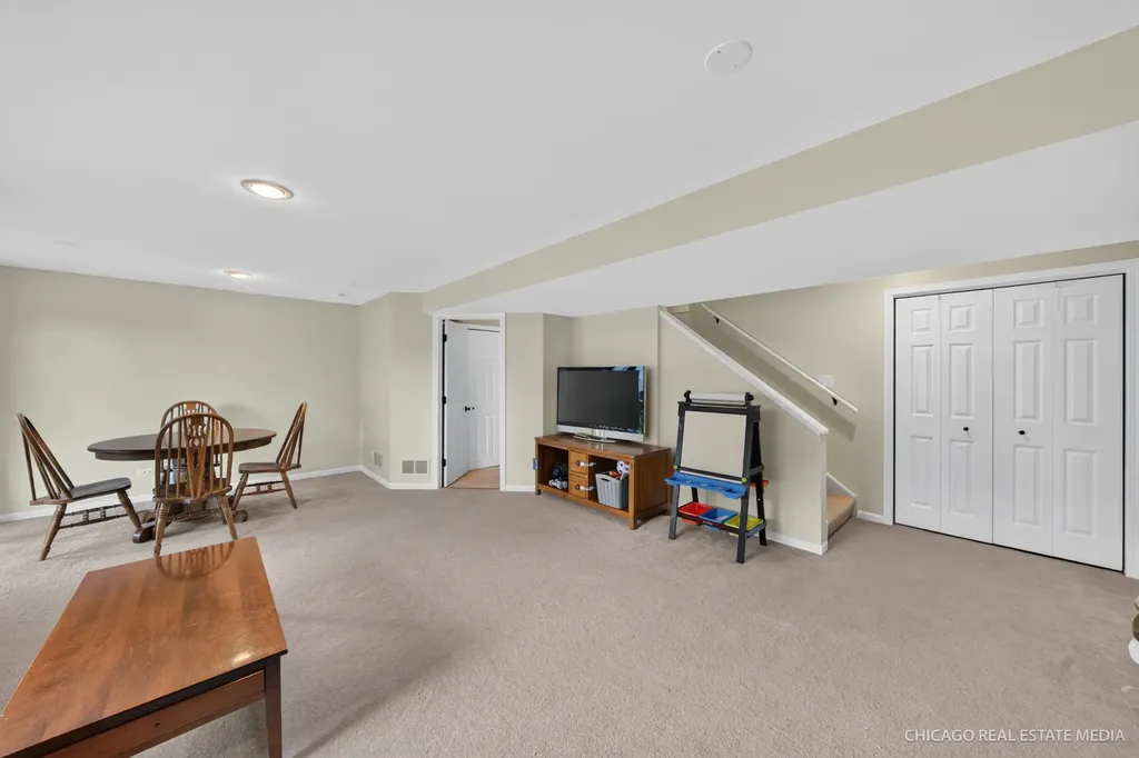 11149 Douglas Avenue Huntley IL 60142
