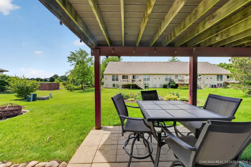 11149 Douglas Avenue Huntley IL 60142