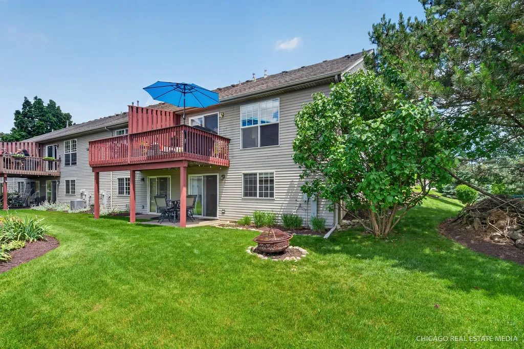 11149 Douglas Avenue Huntley IL 60142