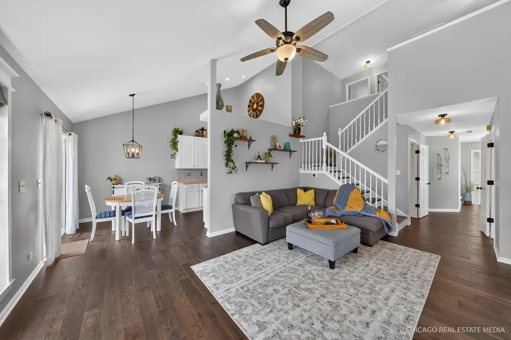 11149 Douglas Avenue Huntley IL 60142