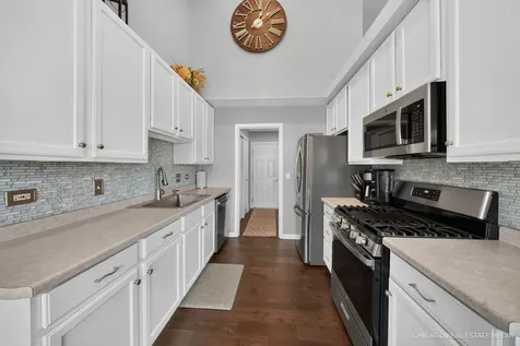 11149 Douglas Avenue Huntley IL 60142