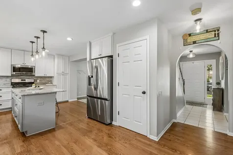 1108 Talbot Lane Grayslake IL 60030