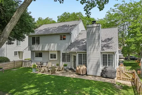 1108 Talbot Lane Grayslake IL 60030