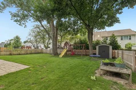 1108 Talbot Lane Grayslake IL 60030