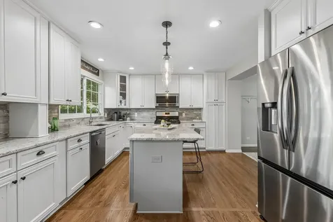 1108 Talbot Lane Grayslake IL 60030