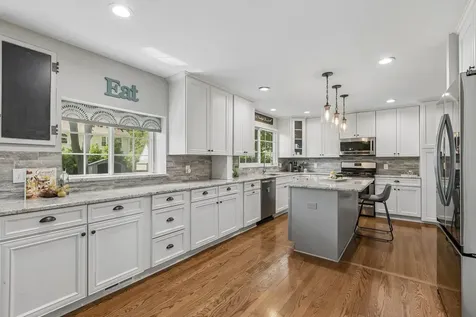 1108 Talbot Lane Grayslake IL 60030