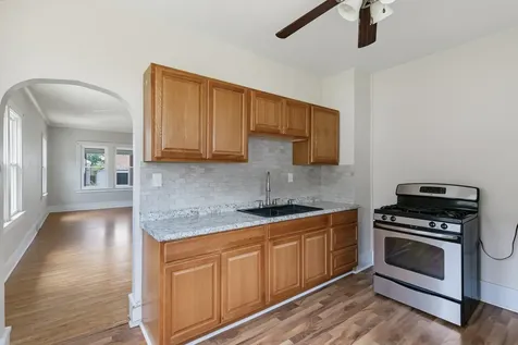1827 13TH Street Rock Island IL 61201
