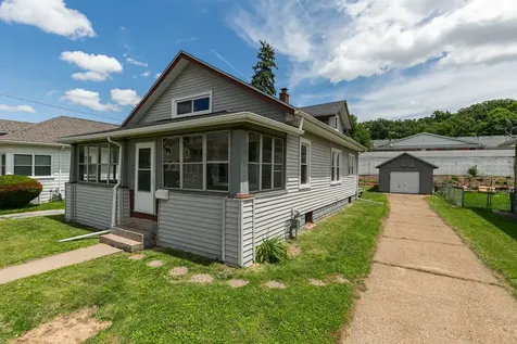 1827 13TH Street Rock Island IL 61201
