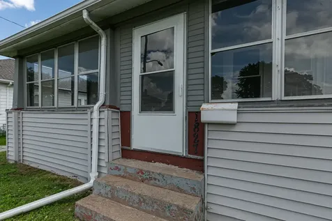 1827 13TH Street Rock Island IL 61201