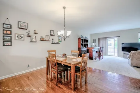 4062 Pompton Avenue Elgin IL 60124