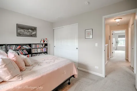 4062 Pompton Avenue Elgin IL 60124
