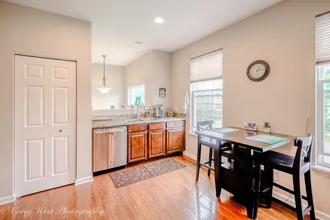 4062 Pompton Avenue Elgin IL 60124