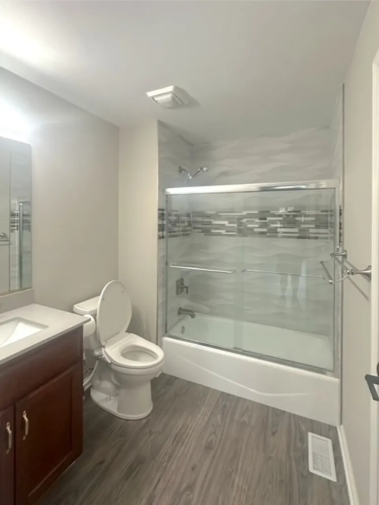 670 Leslie Court Carol Stream IL 60188