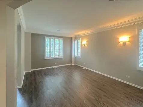 670 Leslie Court Carol Stream IL 60188