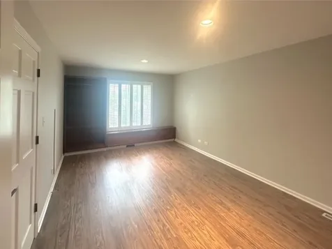 670 Leslie Court Carol Stream IL 60188