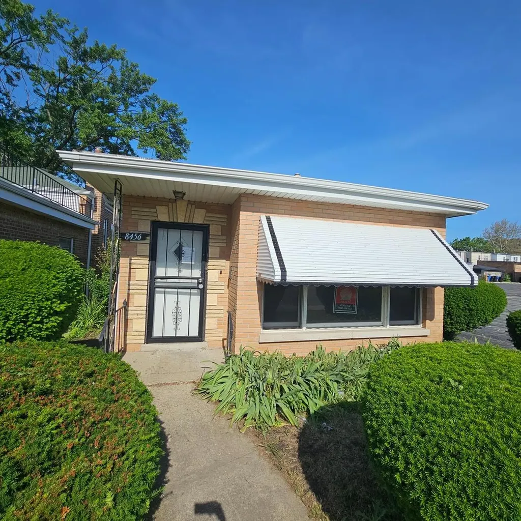 8456 South Damen Avenue Chicago IL 60620