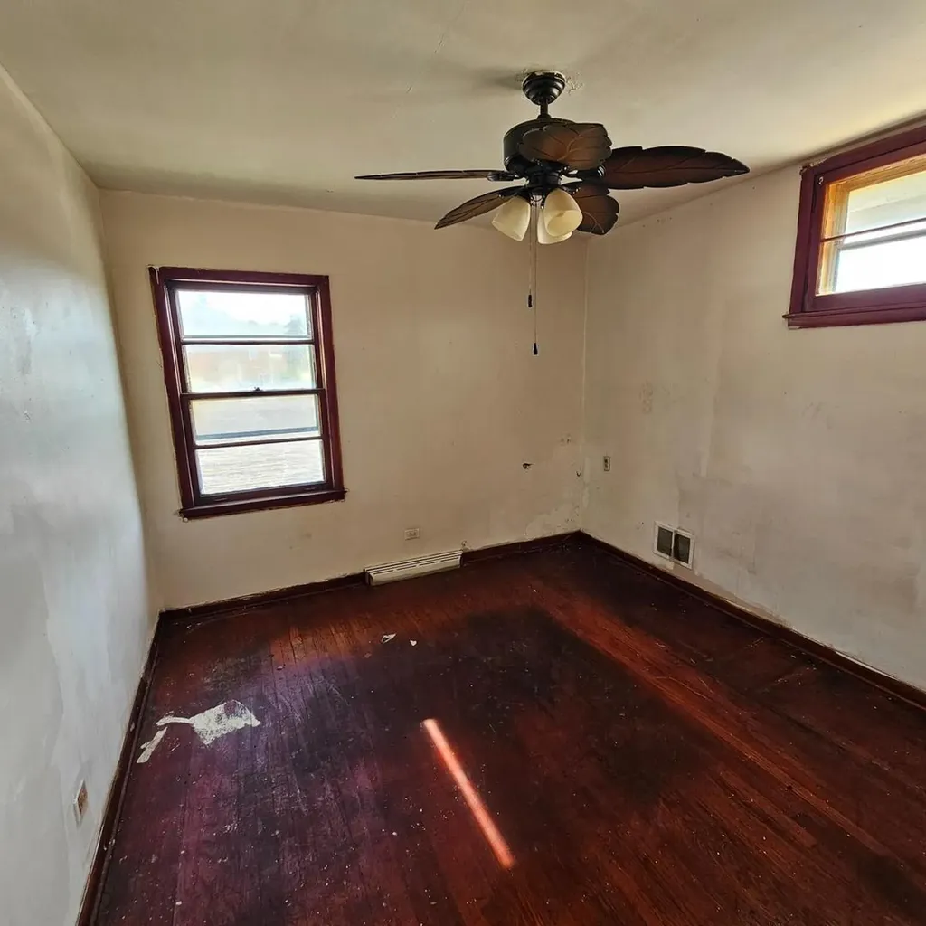 8456 South Damen Avenue Chicago IL 60620