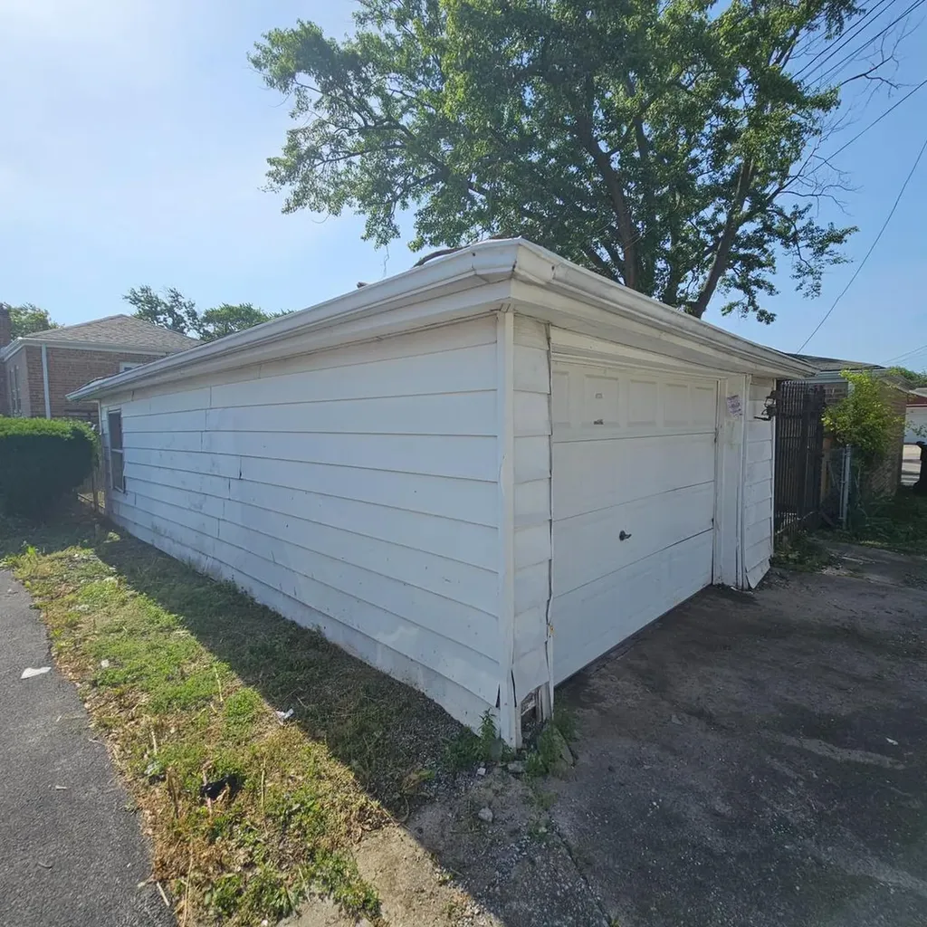 8456 South Damen Avenue Chicago IL 60620