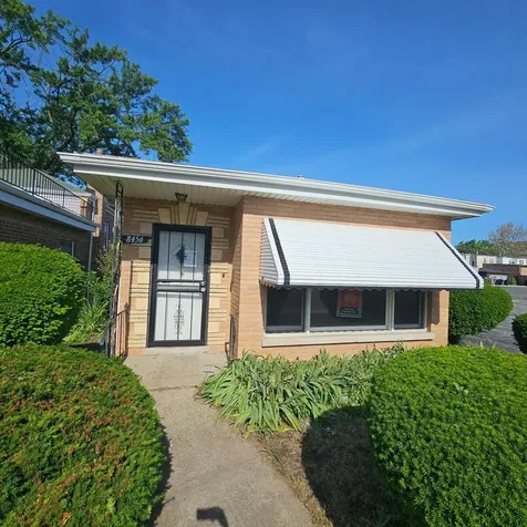 8456 South Damen Avenue Chicago IL 60620