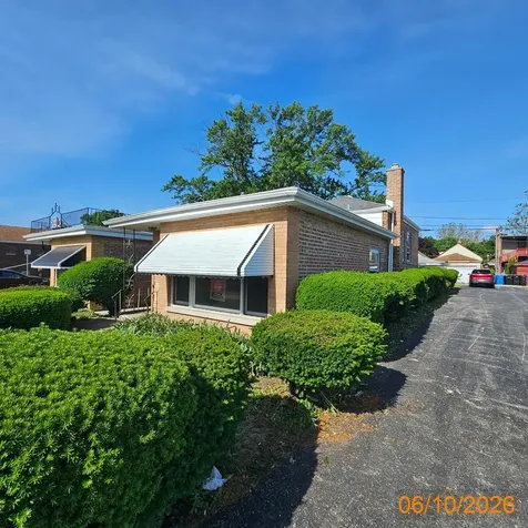 8456 South Damen Avenue Chicago IL 60620