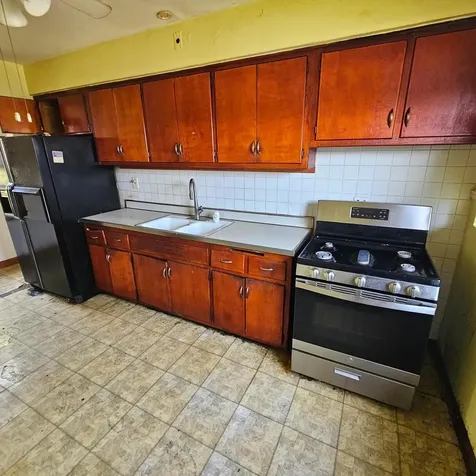 8456 South Damen Avenue Chicago IL 60620