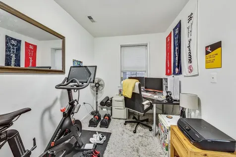 1332 West Nelson Street Chicago IL 60657