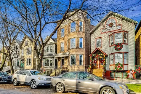 1332 West Nelson Street Chicago IL 60657