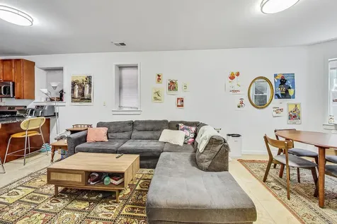 1332 West Nelson Street Chicago IL 60657