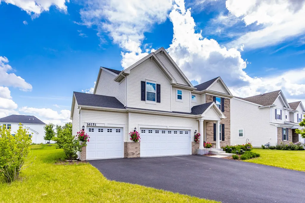 16151 South Lake View Road Plainfield IL 60586