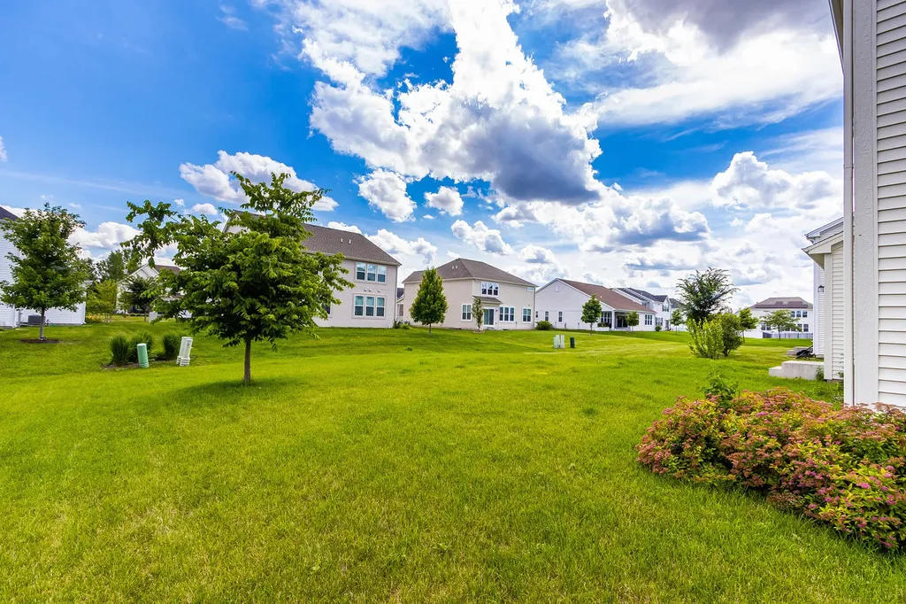 16151 South Lake View Road Plainfield IL 60586