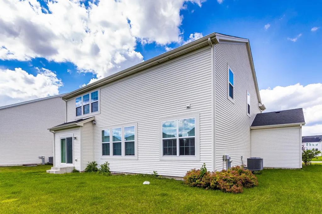 16151 South Lake View Road Plainfield IL 60586