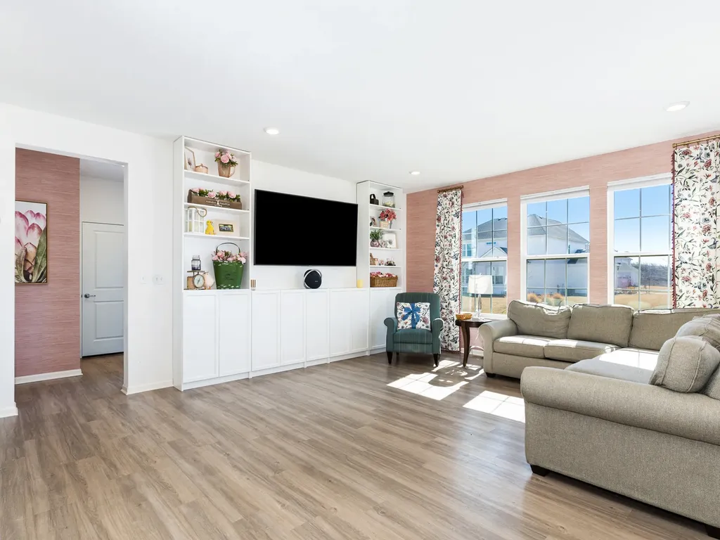 16151 South Lake View Road Plainfield IL 60586