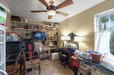 267 West Treehouse Lane Round Lake IL 60073