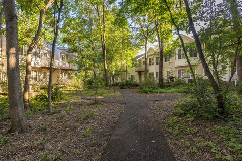 267 West Treehouse Lane Round Lake IL 60073