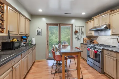 267 West Treehouse Lane Round Lake IL 60073
