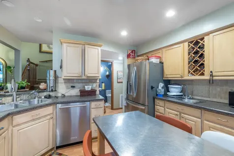 267 West Treehouse Lane Round Lake IL 60073