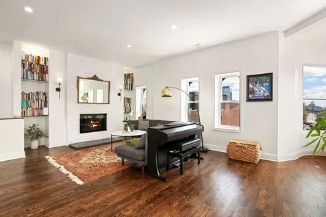 958 West Willow Street Chicago IL 60614