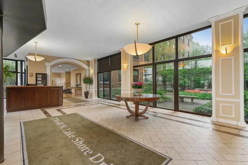 3740 North Lake Shore Drive Chicago IL 60613