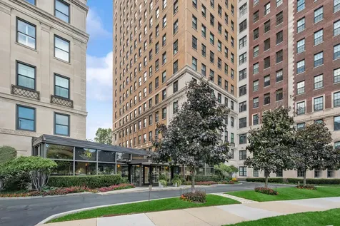 3740 North Lake Shore Drive Chicago IL 60613