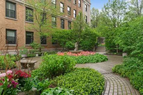 3740 North Lake Shore Drive Chicago IL 60613
