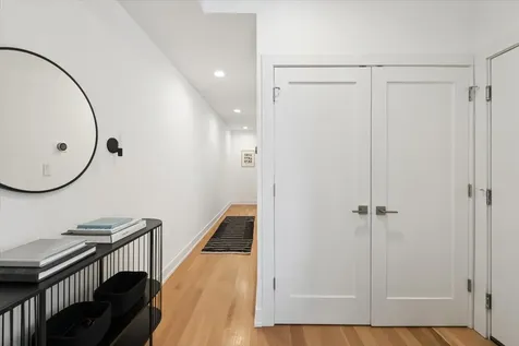 722 North Ada Street Chicago IL 60642