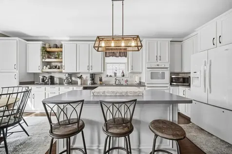3097 Chalkstone Avenue Elgin IL 60124