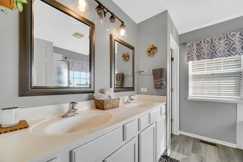 3097 Chalkstone Avenue Elgin IL 60124