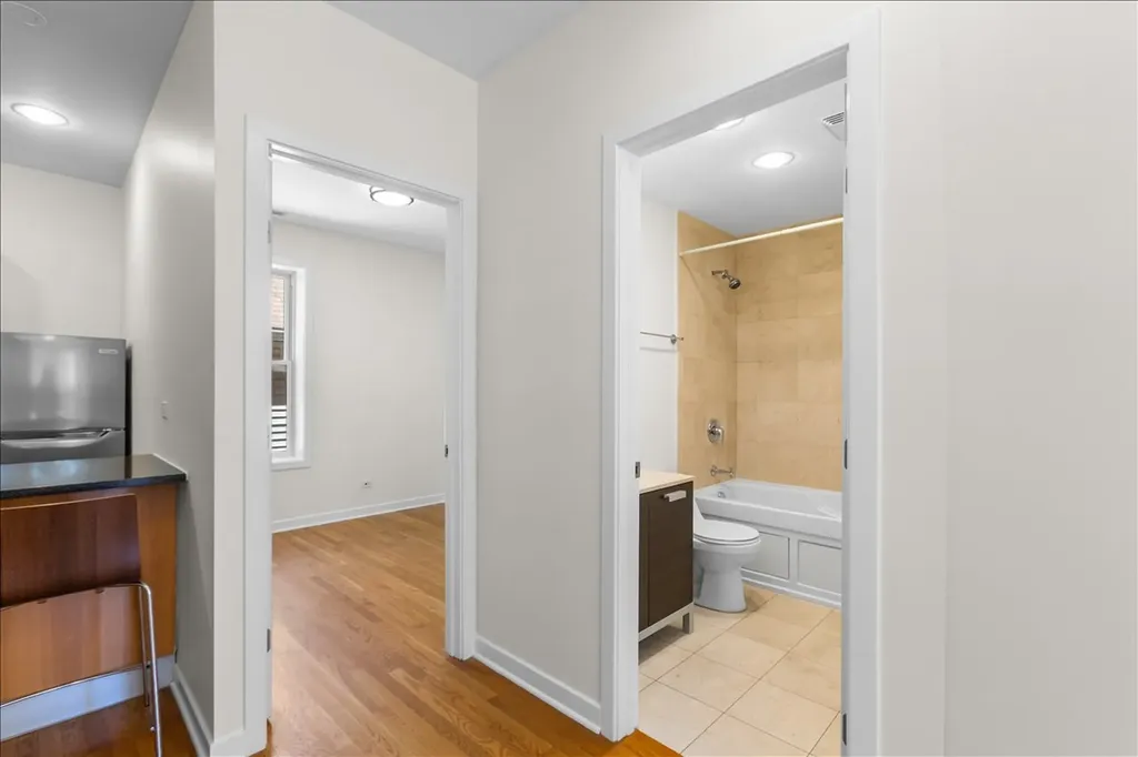 1655 North Fairfield Avenue Chicago IL 60647