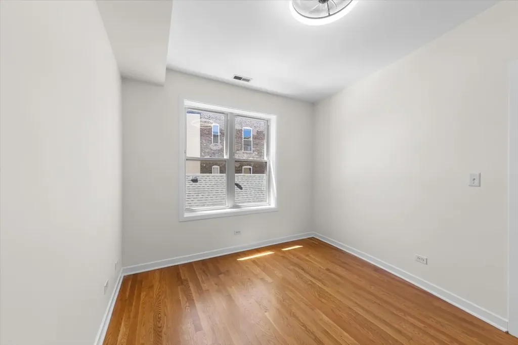 1655 North Fairfield Avenue Chicago IL 60647