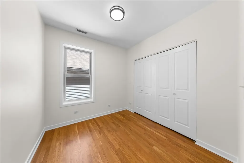 1655 North Fairfield Avenue Chicago IL 60647
