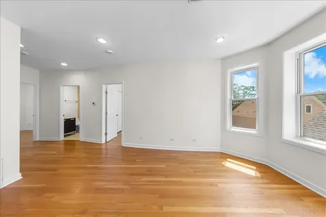 1655 North Fairfield Avenue Chicago IL 60647