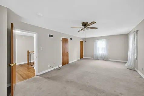 905 South Hennepin Avenue Dixon IL 61021